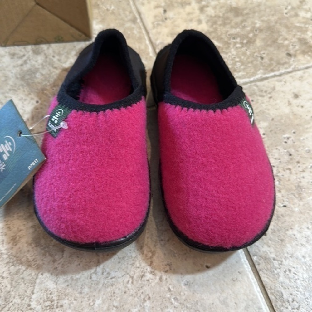 New Kamik Girls Cozytime slippers - Picture 4 of 7